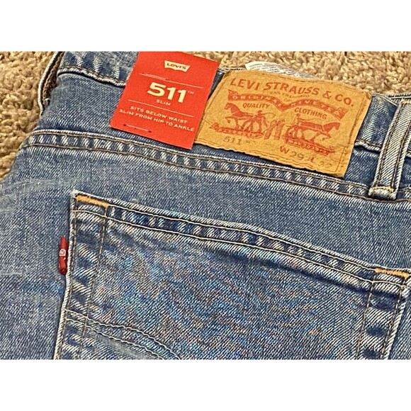 Levi's 511 Slim Fit Jeans Men's sz 29 x 32 Medium Wash - Picture 2 of 3
